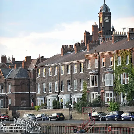 The Riverside Hotel *