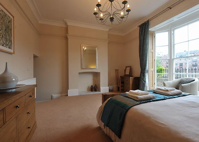 Hotel The Riverside *