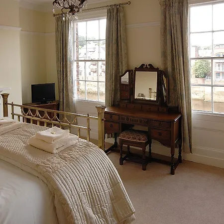 Отель The Riverside Йорк